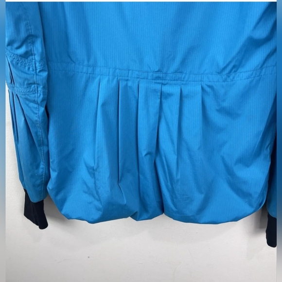 RARE Lululemon: Run Track & Field Jacket, Aqua Blue - Sz 6 - Picture 5 of 8